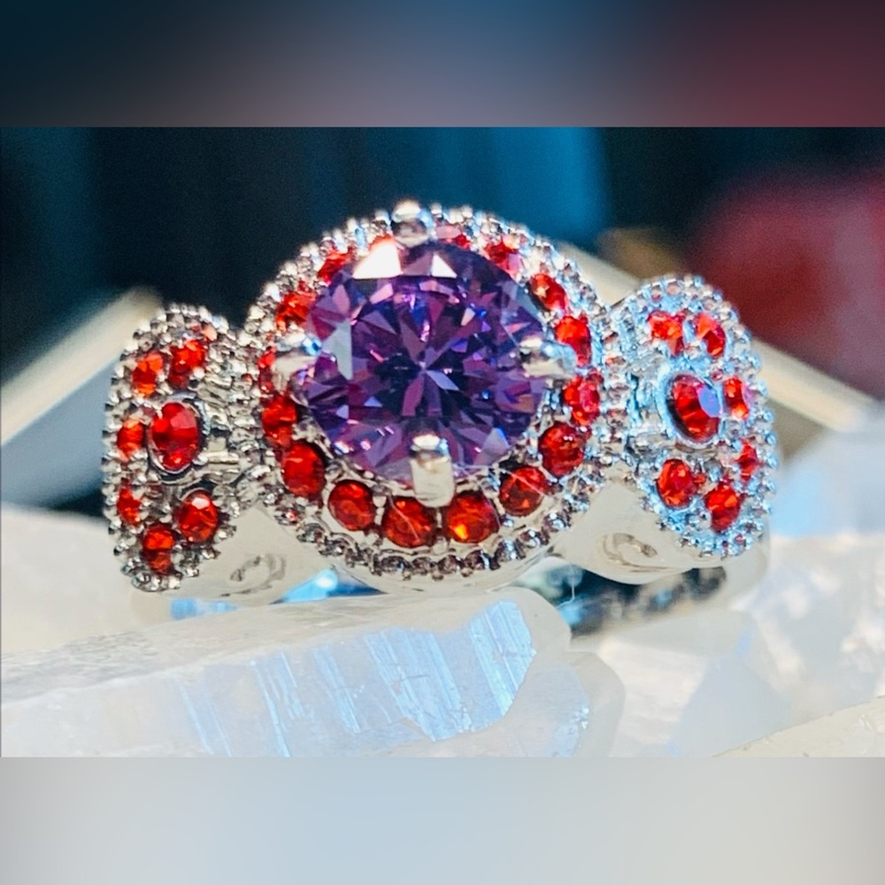 Vintage Purple and Red Gemstone Fashion Ring‎ - Picture 3 of 10